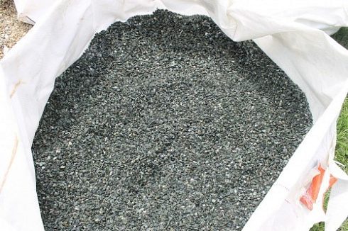 Kamenclub.ru: Щебень крошка зеленый (змеевик) фр. 5-10 мм  купить в Москве змеевик зеленый, салатовый ландшафтный декоративный щебень крошка 7 200 руб/т   фото КАМЕНЬ КЛУБ