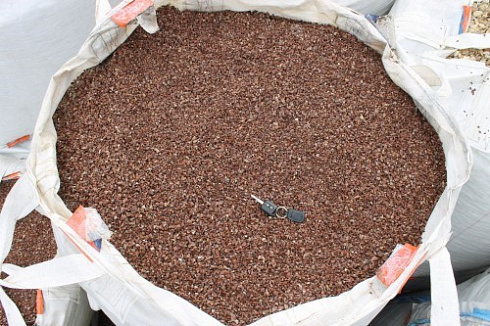 Kamenclub.ru: Мраморная крошка (щебень крошка розовый) фр. 5-10 мм.  купить в Москве мрамор розовый, красный щебень колотый ландшафтный декоративный  11000 руб/т   фото КАМЕНЬ КЛУБ